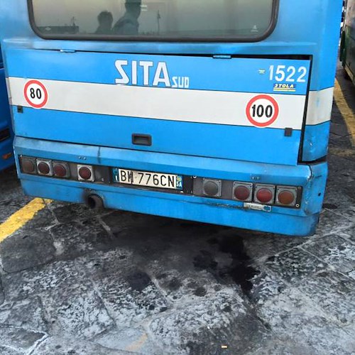 Amalfi, scattano i controlli antinquinamento: scoperti 5 bus Sita senza revisione