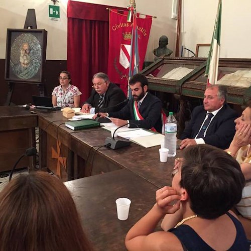 Amalfi, si insedia nuovo Consiglio comunale. Sindaco Milano vara la giunta [FOTO]