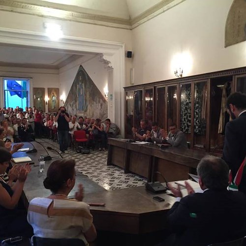 Amalfi, si insedia nuovo Consiglio comunale. Sindaco Milano vara la giunta [FOTO]