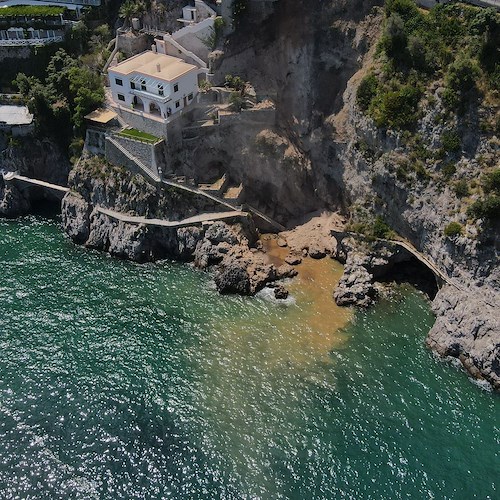 Amalfi, Sindaco emana ordinanza di messa in sicurezza del costone franato