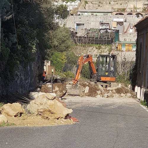 Amalfi, strada ripulita a Vettica, si attendono disposizioni per riapertura parziale [FOTO]
