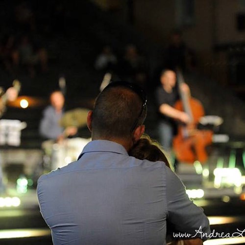 Amalfi: venerdì 29 luglio è “La notte del Latin jazz” con Simone Sala Quartet e Ilaria Bucci 