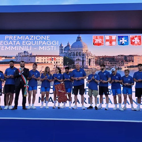 Amalfi vince il palio degli equipaggi misti a Venezia, stasera la 68esima Regata delle Antiche Repubbliche Marinare