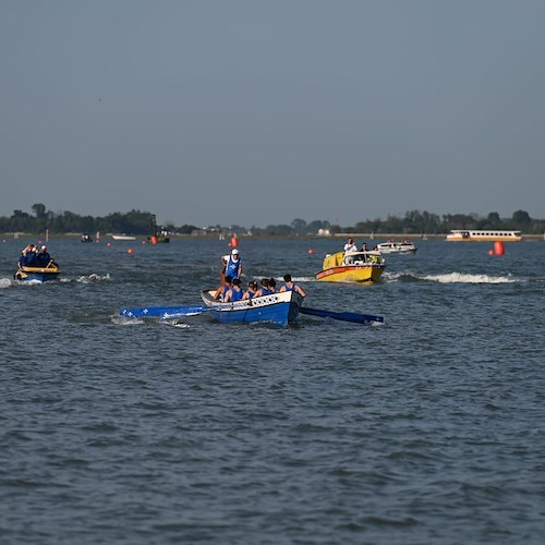 Amalfi vince il palio degli equipaggi misti a Venezia, stasera la 68esima Regata delle Antiche Repubbliche Marinare