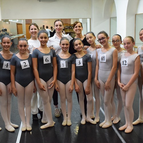 Anbeta Toromani di "Amici" a Salerno ospite de “Il Balletto” di Federica Ferri