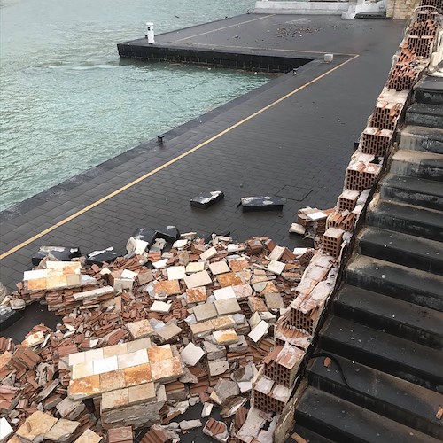 Anche a Maiori si fa la conta dei danni: allagati garage e locali del porto turistico [FOTO-VIDEO]