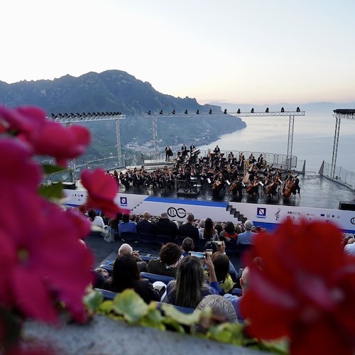 Ancora magia per il concerto all’alba di Ravello, emozioni e meraviglia di un evento che continua a stupire /FOTO