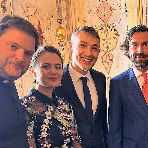 Andrea Pirlo in Costa d'Amalfi: è testimone al matrimonio di Antonio e Francesca a Conca dei Marini/FOTO