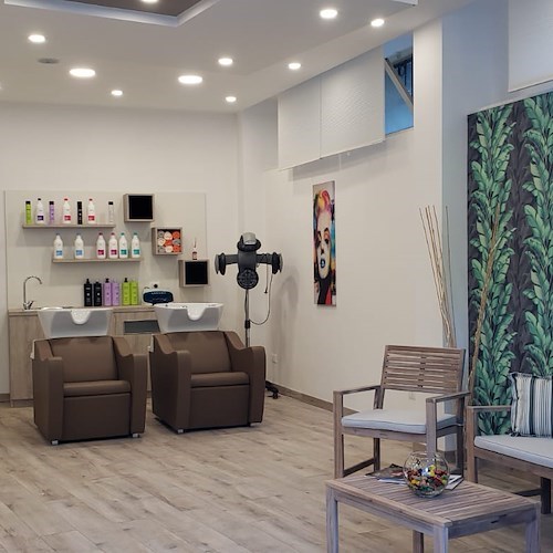 Apre a Maiori "Colpi di Testa" il nuovo salone Hairdresser di Mariagrazia Calabrese