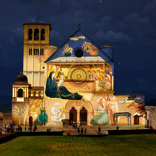 Assisi diventa Presepe. Un Natale di luci, stelle e video proiezioni multimediali tra i vicoli della città 