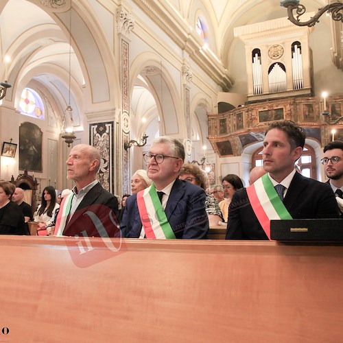 Atrani, grande commozione alla cerimonia per il compianto Don Carmine nel 50esimo anniversario di Sacerdozio /FOTO e VIDEO