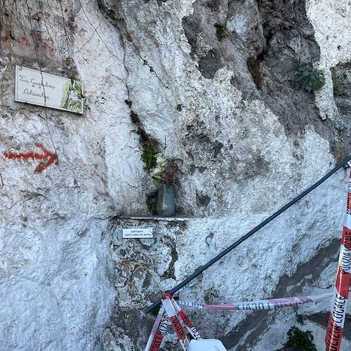Atrani, interdetta Via Guglielmo Colavolpe per caduta pietre