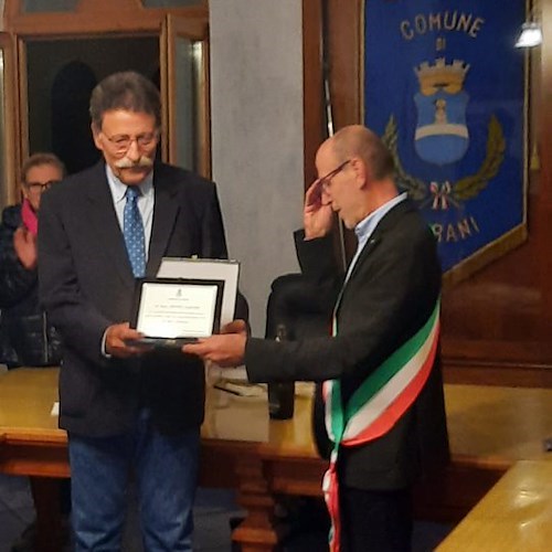 Atrani: l’amministrazione e i cittadini ringraziano il dott. Vaccaro, medico di base per 40 anni