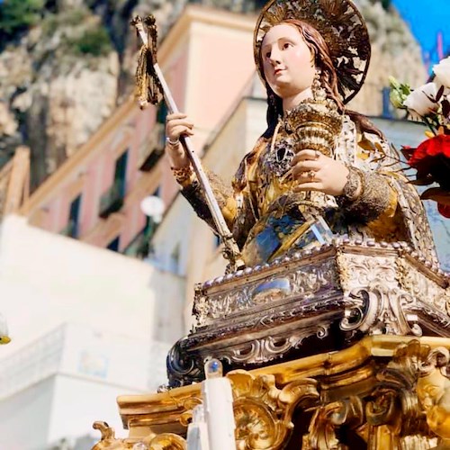 Atrani onora la Patrona Santa Maria Maddalena, 22 luglio tornano processione e fuochi d'artificio
