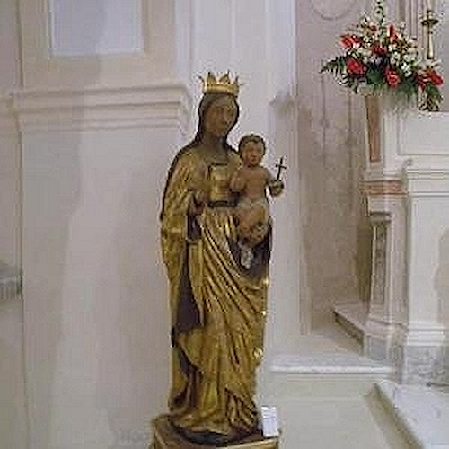 Atrani, riecco la statua Madonna con Bambino restaurata