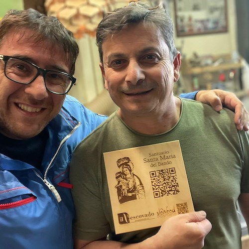 Atrani, Santuario di Santa Maria del Bando ha un nuovo sito: accessibile anche dal QR code sulla mattonella di SloWood Positano