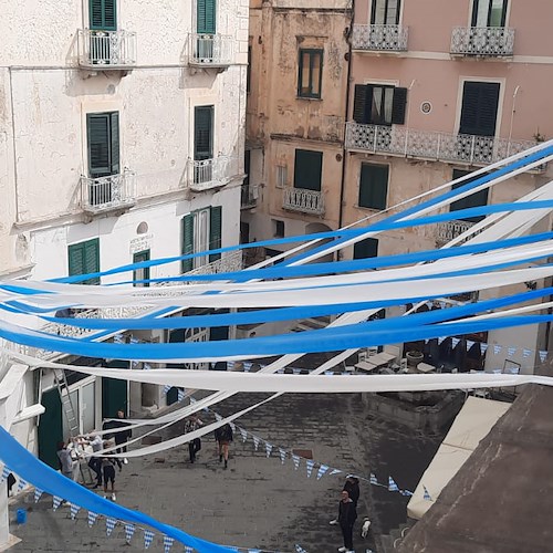 Atrani si prepara a festeggiare il terzo scudetto del Napoli /FOTO