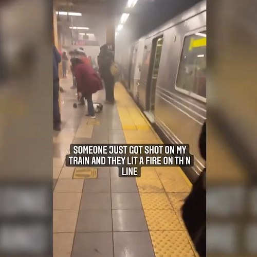 Attentato in metro a New York, 16 feriti: persona sospetta in fuga