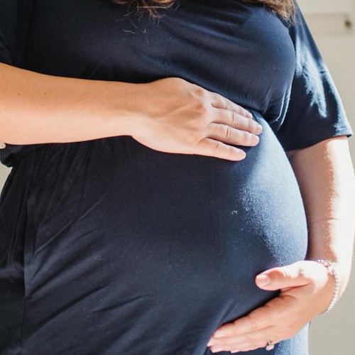 Attestava false gravidanze per ottenere indebitamente i sussidi: donna arrestata a Roma per truffa<br />&copy; Foto da Pexels