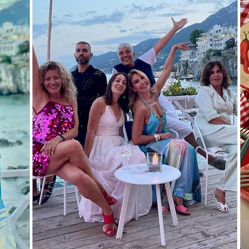 Barbara D’Urso fa tappa in Costa d’Amalfi con gli amici per le sue vacanze estive