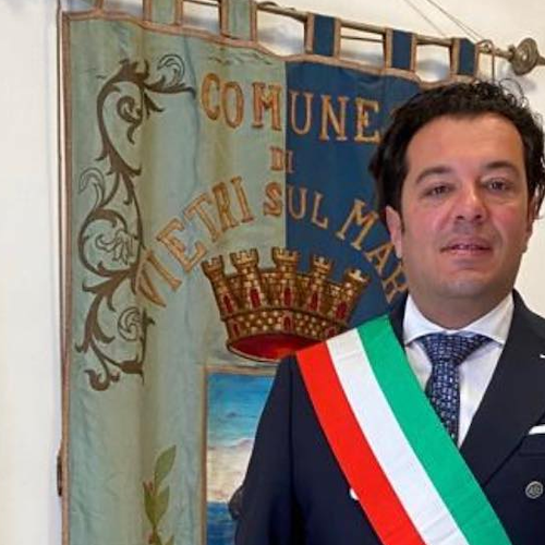 Bilancio consultivo e preventivo, sindaco di Vietri replica all'opposizione: «Sterile e senza idee»