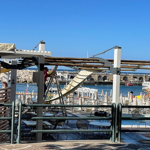 Bomba d'acqua in Costa d'Amalfi, a Maiori danni agli stabilimenti balneari. Disagi anche a Cetara e Ravello / FOTO 