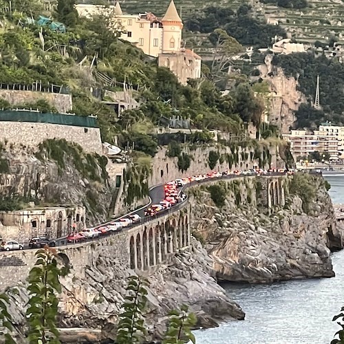 Boom di presenze in questa ultima domenica d'estate: traffico intenso di rientro /Foto