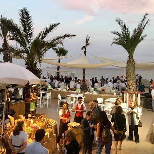"Buonissimi", esauriti i biglietti online del charity event di Vietri sul Mare: ancora disponibili nei punti solidali 