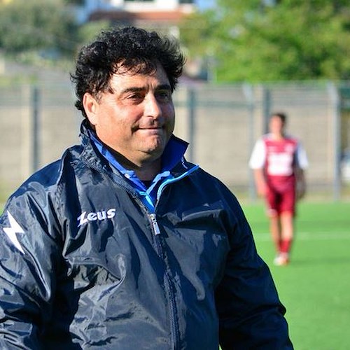 Calcio, Alfonso Contaldo lascia la panchina del Costa d'Amalfi. «Motivi strettamente personali»