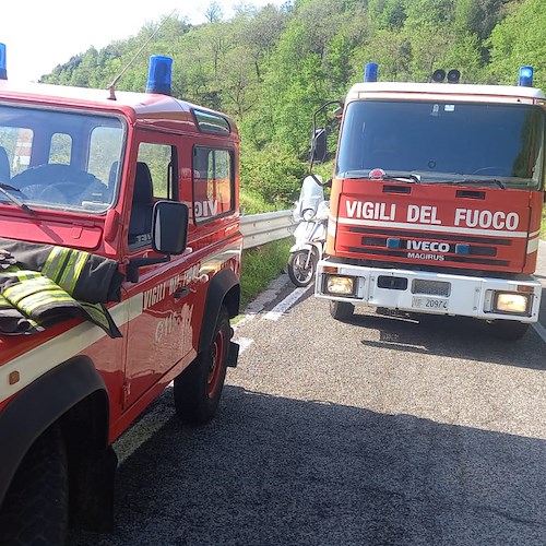 Camion si ribalta sulla "Chiunzi-Ravello", illeso conducente