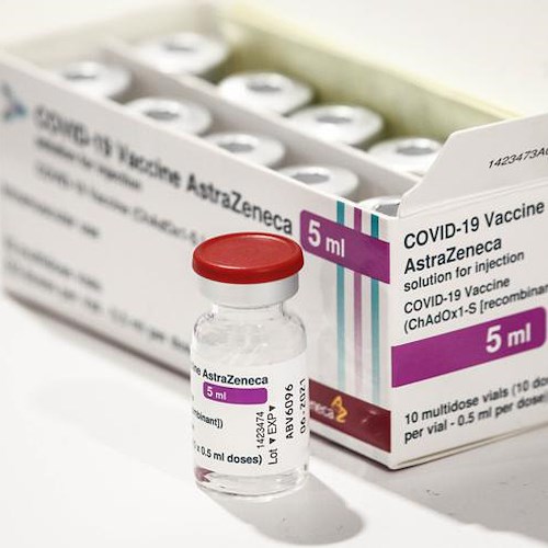 Campania, continua vaccinazione con AstraZeneca