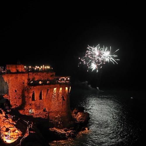 Capodanno in Costa d'Amalfi: alla Torre Normanna di Maiori gran cenone con menù esclusivo