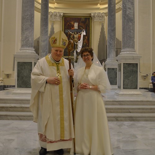 Cava de’ Tirreni, Teresa Carotenuto è Sposa di Cristo: grande commozione alla cerimonia di Consacrazione