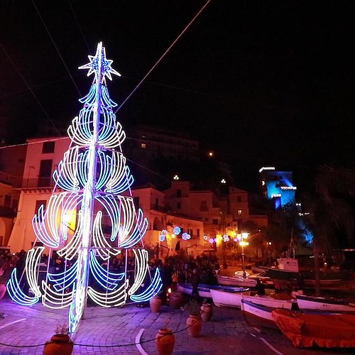 Cetara si riaccende per il Natale: le "Luci della Speranza" come simbolo di rinascita