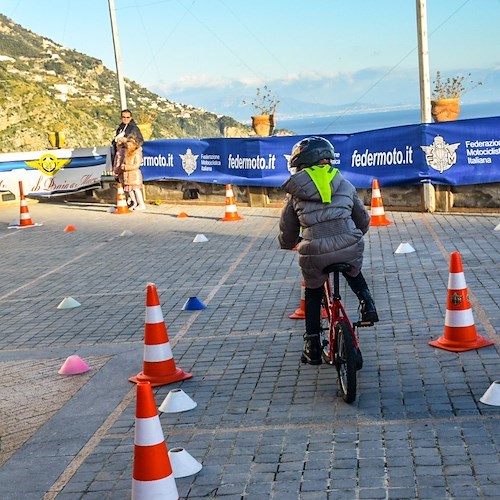 “Coloriamo la Strada” fa tappa a Positano: Croce Rossa in campo contro gli incidenti stradali, adesioni entro 9 marzo