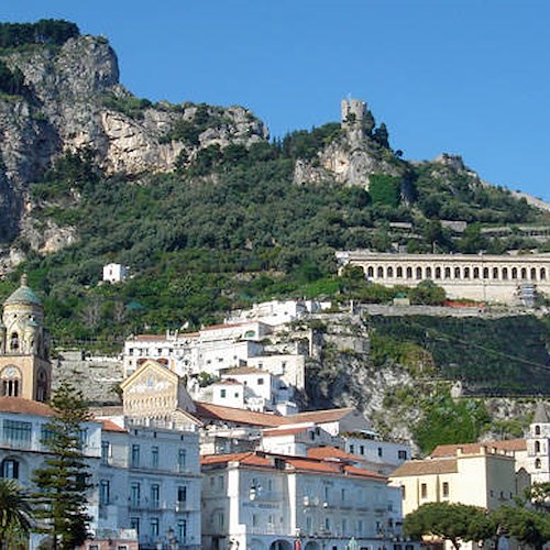 Commemorazione Defunti, ad Amalfi bus navetta per Cimitero Vettica