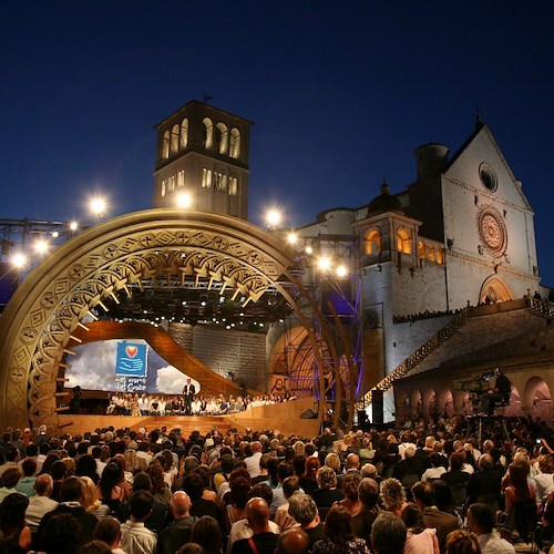 “Con il Cuore”, ad Assisi serata di solidarietà per mense francescane in Italia e poveri del mondo