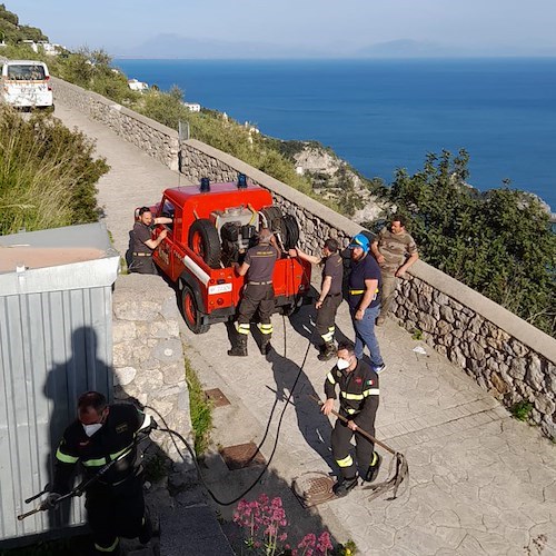 Conca dei Marini, incendio estinto grazie all'immediato intervento di volontari e Vigili del Fuoco