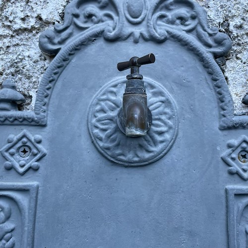 Condotta idrica collassa a Molina di Vietri sul Mare: sospensione acqua in diversi comuni della Costa d’Amalfi 