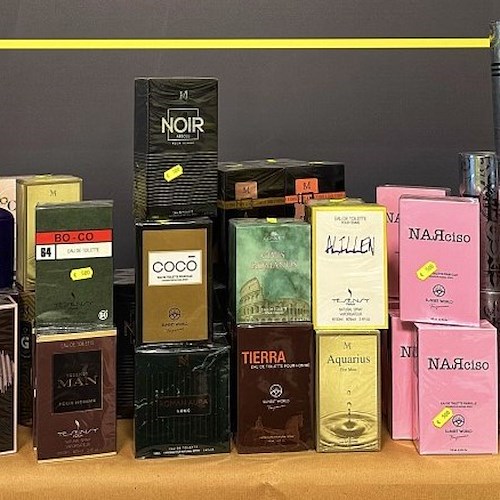 Contraffazione, sequestrati un centinaio di profumi “fake” a Benevento<br />&copy; Guardia di Finanza