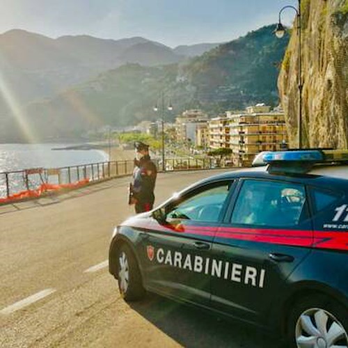 Costa d'Amalfi, denunciati centauro in stato di alterazione e parcheggiatore abusivo a Ravello