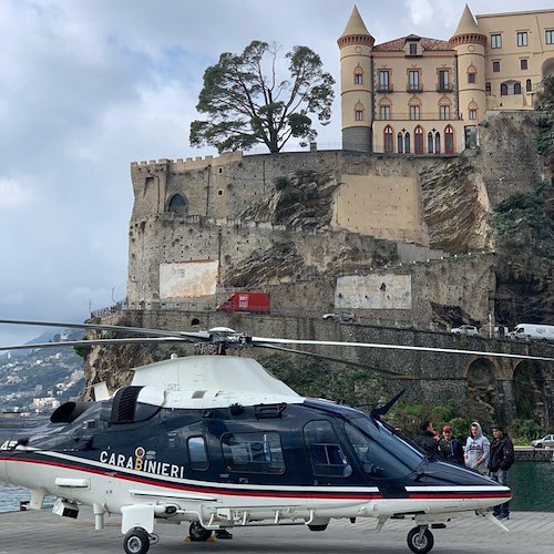 Costa d’Amalfi: elicotteri e cani molecolari per cercare i due giovani dispersi nella Valle delle Ferriere [VIDEO]