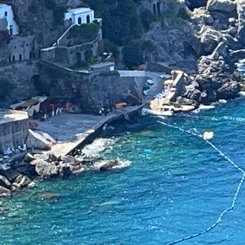 Costa d'Amalfi: malore mentre è al mare, tragedia a Praiano
