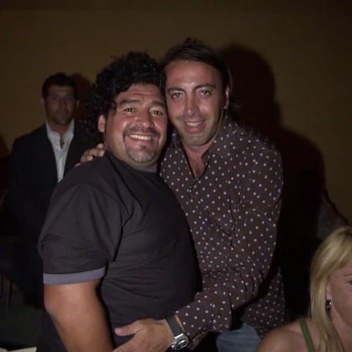 Costiera Amalfitana, gli auguri a Diego Armando Maradona nel giorno del suo 62° compleanno