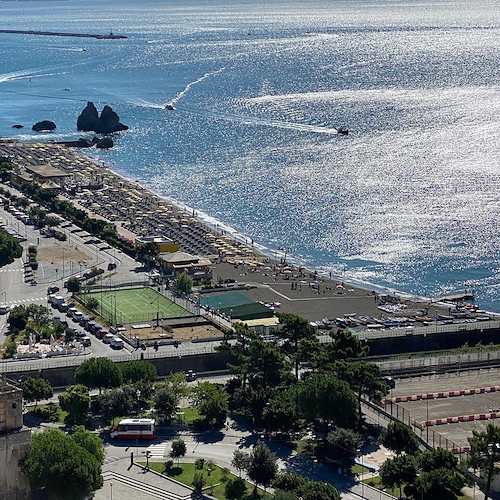 Covid a Vietri sul Mare: nel weekend chiuse piazze, spiagge e villa comunale 