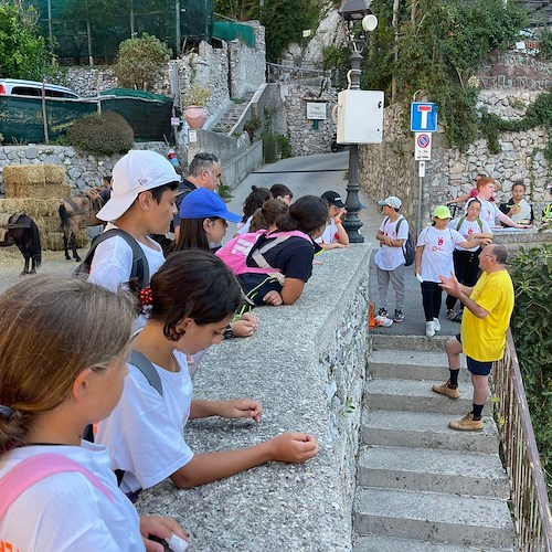Da Conca dei Marini al Sentiero dei Limoni con Michele Ruocco, un inedito percorso con i giovanissimi impegnati nel campo Volontariato con Resilienza e Sodalis
