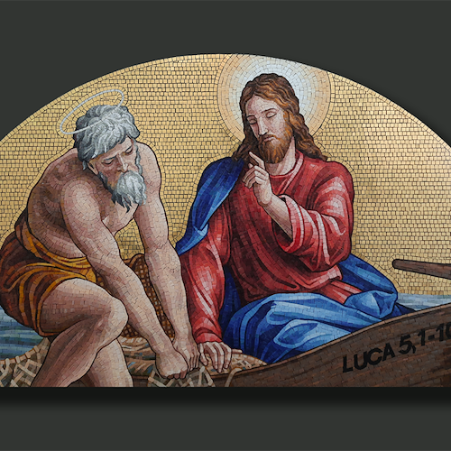 Da Minori il maestro Mario Mansi espone i suoi mosaici a Salerno, sulla facciata restaurata della Chiesa di San Pietro in Camerellis 