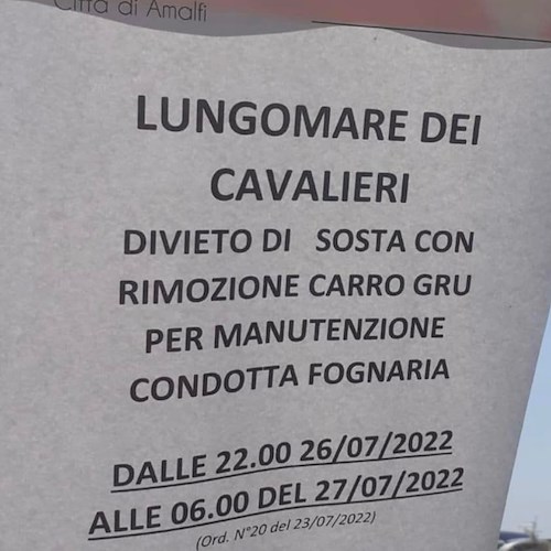 Da stasera ad Amalfi divieto di sosta al Lungomare per lavori fognari, minoranza: «In piena stagione turistica?»
