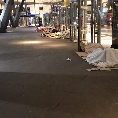 Da un cittadino della Costa d’Amalfi l’idea di “case urbane” per clochard: adesso Massimo attende l’interessamento dei comuni