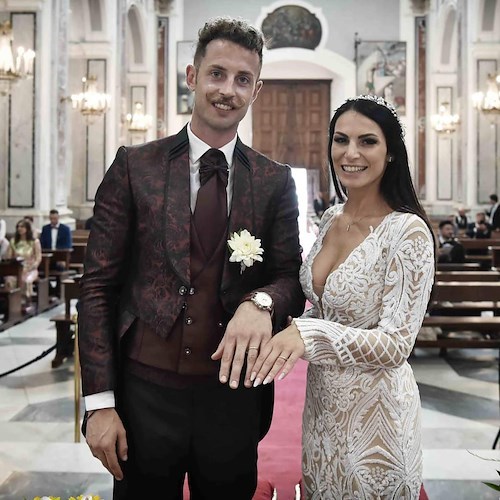 Da Vignola si sposano in Costa d’Amalfi, dove lei ha trascorso l’infanzia: auguri ad Alessandra e Nicolò!